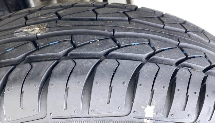 2012 Maruti Alto K10 VXI, Petrol, Manual, 28,604 km, Left Rear Tyre Tread