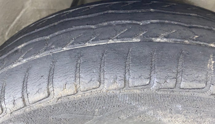 2012 Maruti Alto K10 VXI, Petrol, Manual, 28,604 km, Right Front Tyre Tread