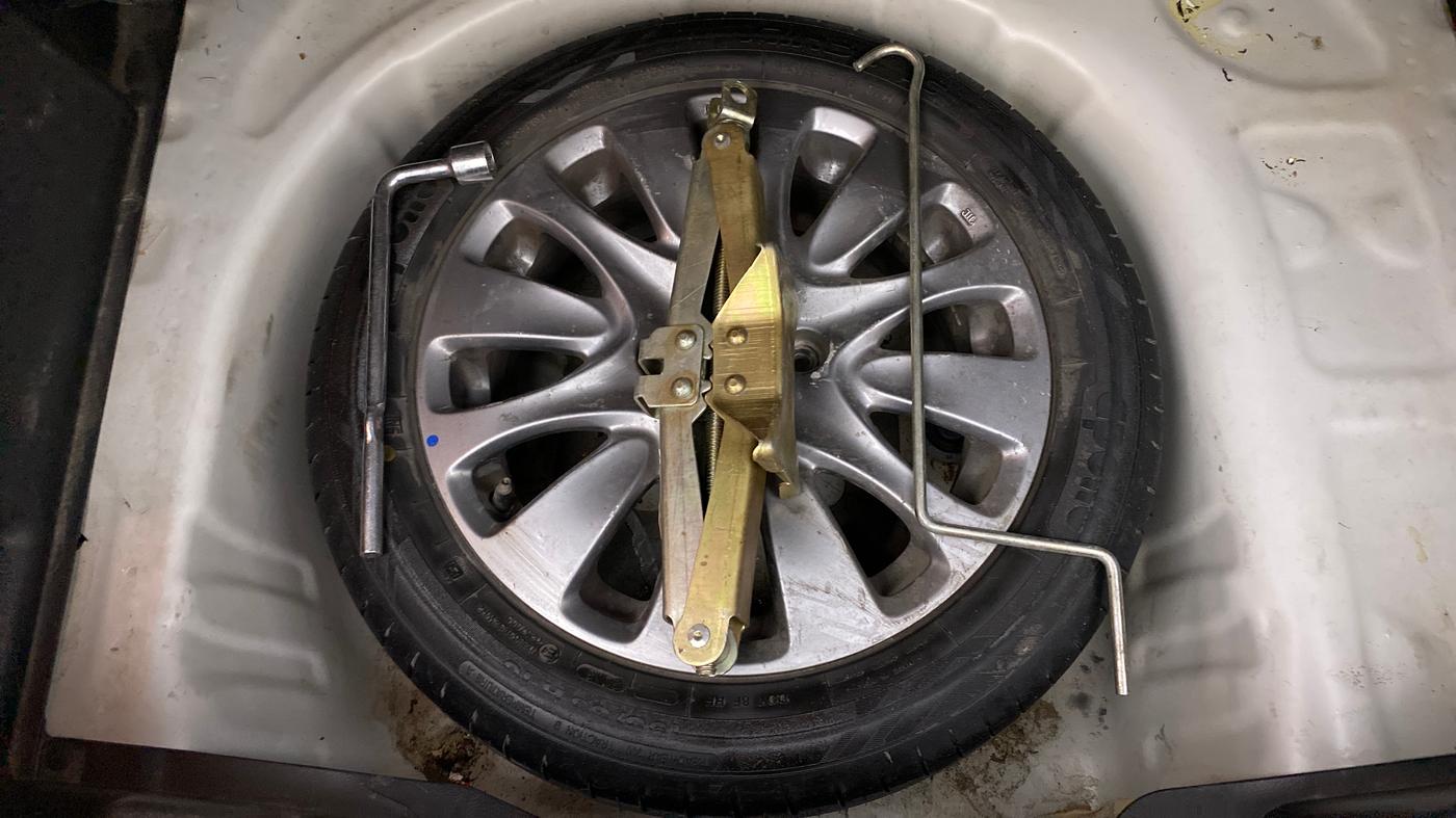 2018 Maruti Baleno ZETA PETROL 1.2, Petrol, Manual, 68,693 km, Spare Tyre