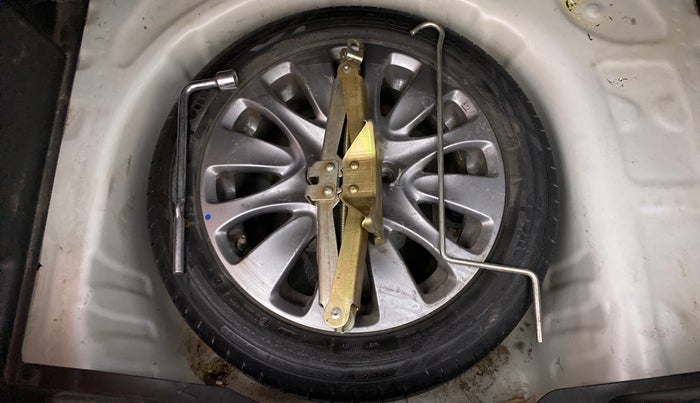 2018 Maruti Baleno ZETA PETROL 1.2, Petrol, Manual, 68,693 km, Spare Tyre