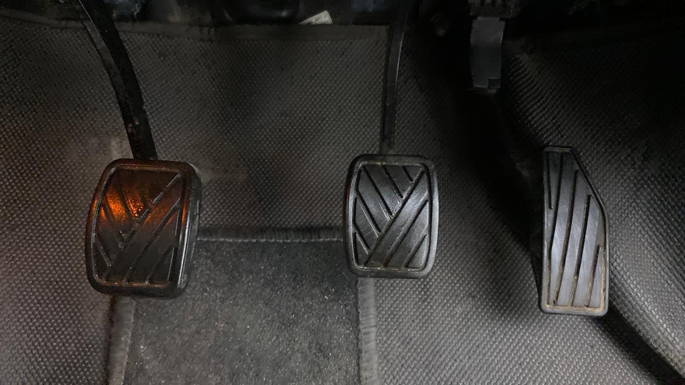 2018 Maruti Baleno ZETA PETROL 1.2, Petrol, Manual, 68,693 km, Pedals