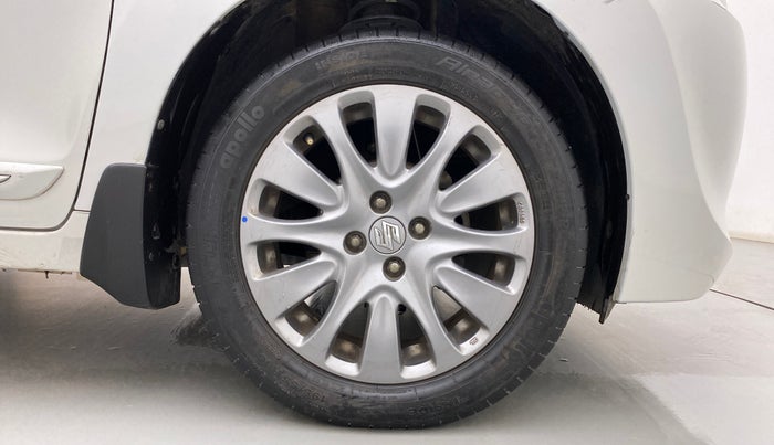 2018 Maruti Baleno ZETA PETROL 1.2, Petrol, Manual, 68,693 km, Right Front Wheel