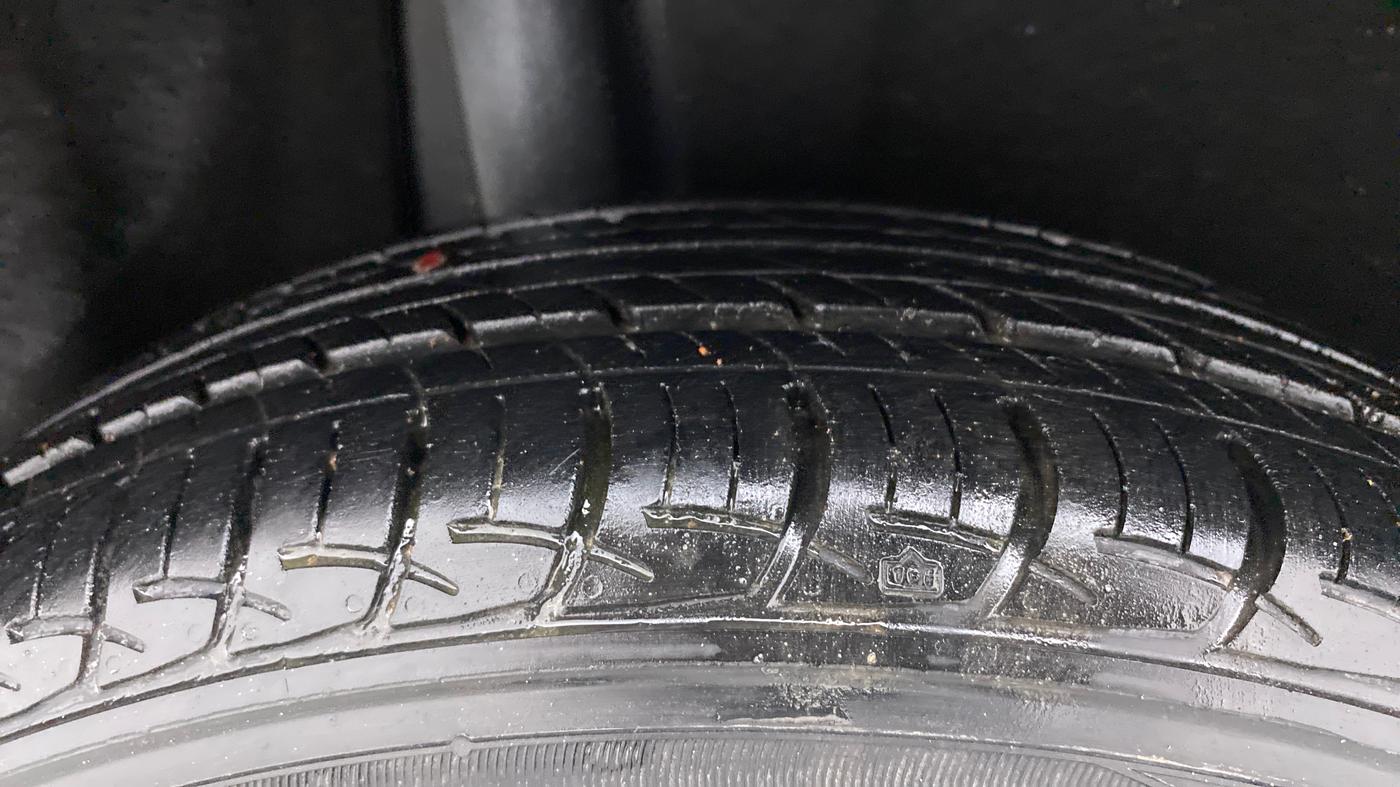 2018 Maruti Baleno ZETA PETROL 1.2, Petrol, Manual, 68,693 km, Right Rear Tyre Tread