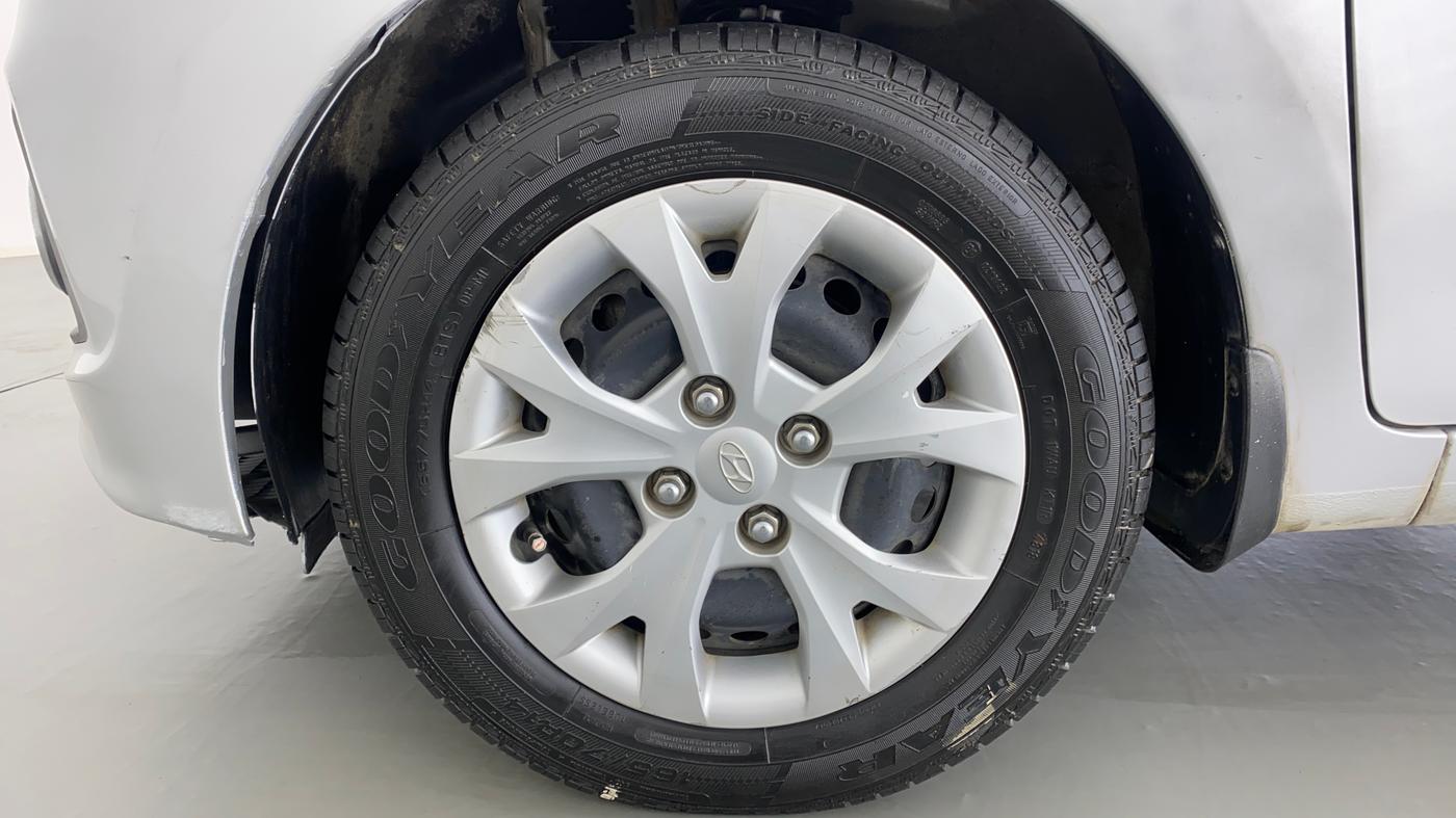 2014 Hyundai Grand i10 MAGNA 1.2 VTVT, Petrol, Manual, 48,006 km, Left Front Wheel