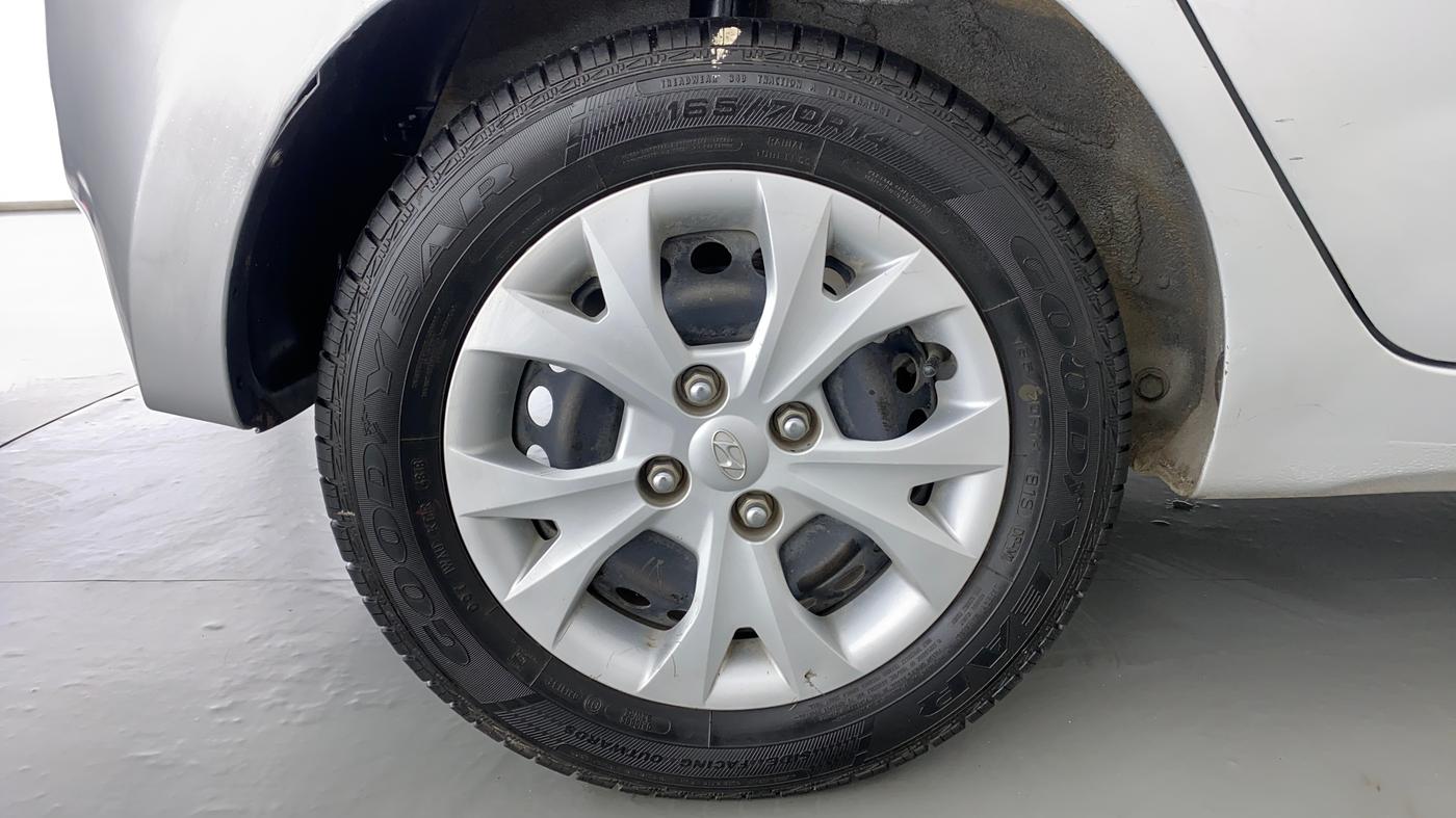 2014 Hyundai Grand i10 MAGNA 1.2 VTVT, Petrol, Manual, 48,006 km, Right Rear Wheel