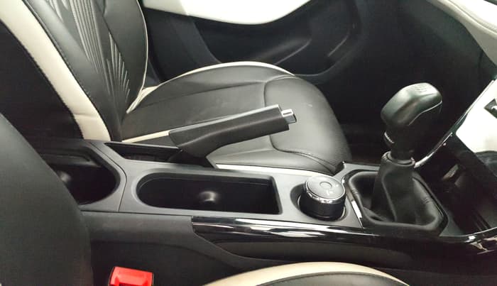 2023 Tata NEXON CREATIVE+ DUAL TONE 1.2 PETROL, Petrol, Manual, 15,437 km, Gear Lever