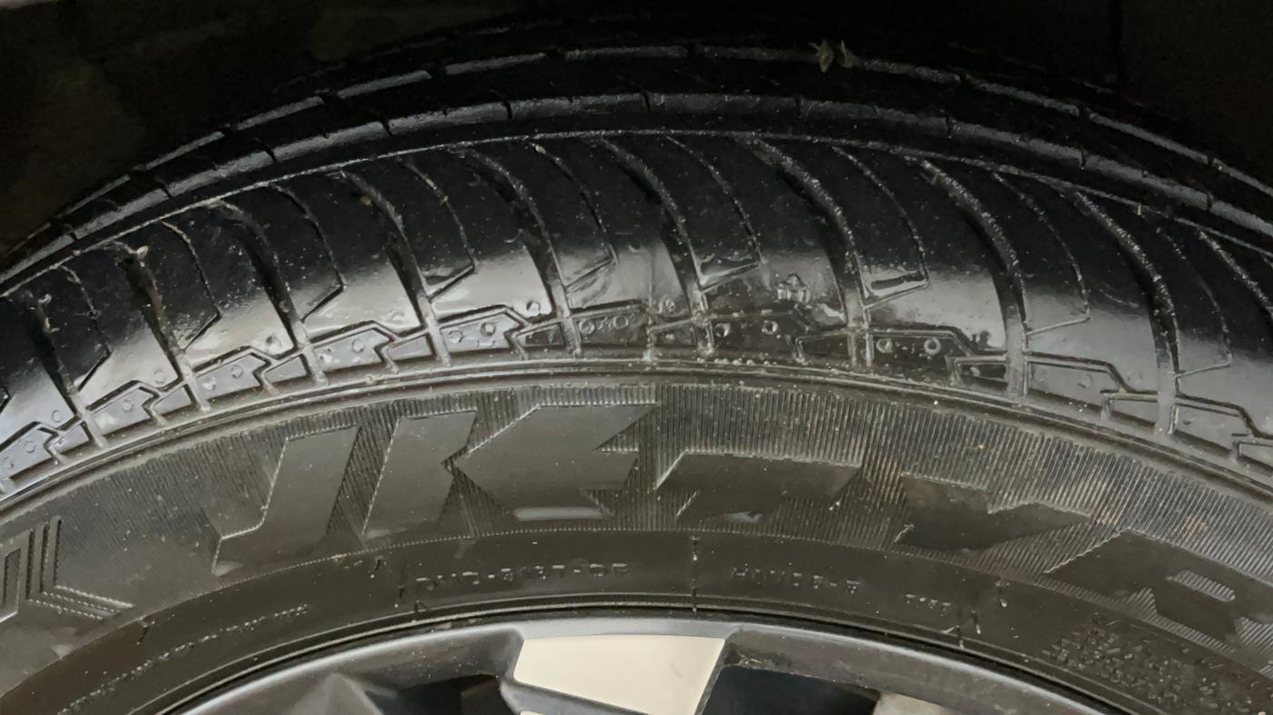 2024 Hyundai EXTER SX(O) 1.2 AMT, Petrol, Automatic, 9,654 km, Right Front Tyre Tread