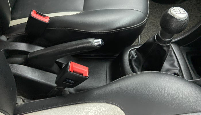 2013 Maruti Swift VDI, Diesel, Manual, 85,723 km, Gear Lever