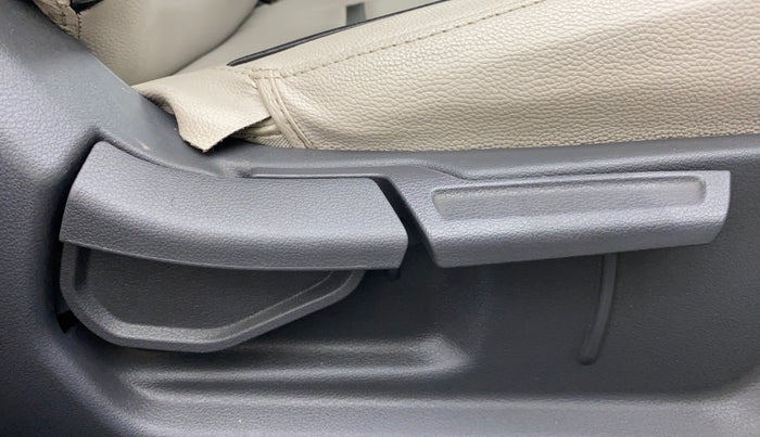 2020 Hyundai AURA SX PLUS 1.2 AMT, Petrol, Automatic, 55,980 km, Driver Side Adjustment Panel