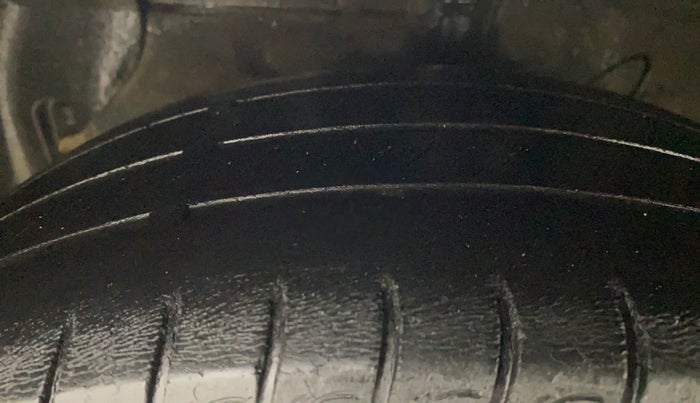 2020 Hyundai AURA SX PLUS 1.2 AMT, Petrol, Automatic, 55,980 km, Left Front Tyre Tread