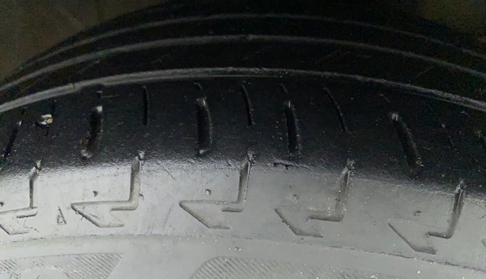 2017 Honda WR-V 1.2L I-VTEC VX MT, Petrol, Manual, 30,318 km, Right Front Tyre Tread