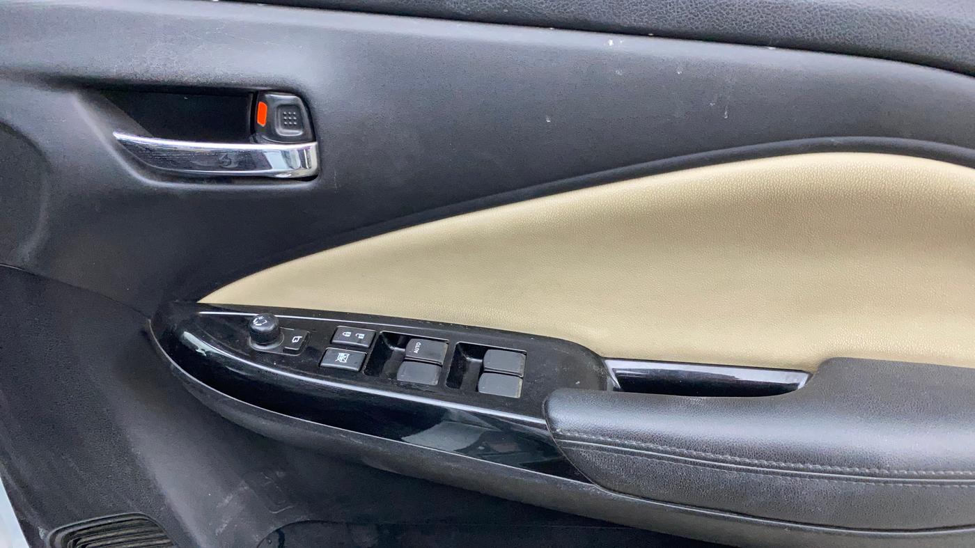 2023 Toyota Glanza G E-CNG, CNG, Manual, 81,921 km, Driver Side Door Panels Control