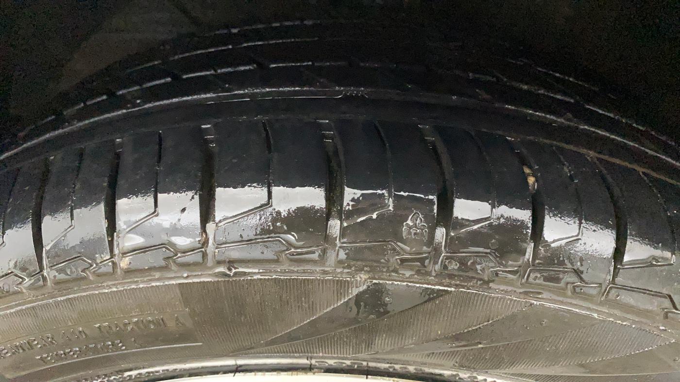 2023 Toyota Glanza G E-CNG, CNG, Manual, 81,921 km, Left Front Tyre Tread
