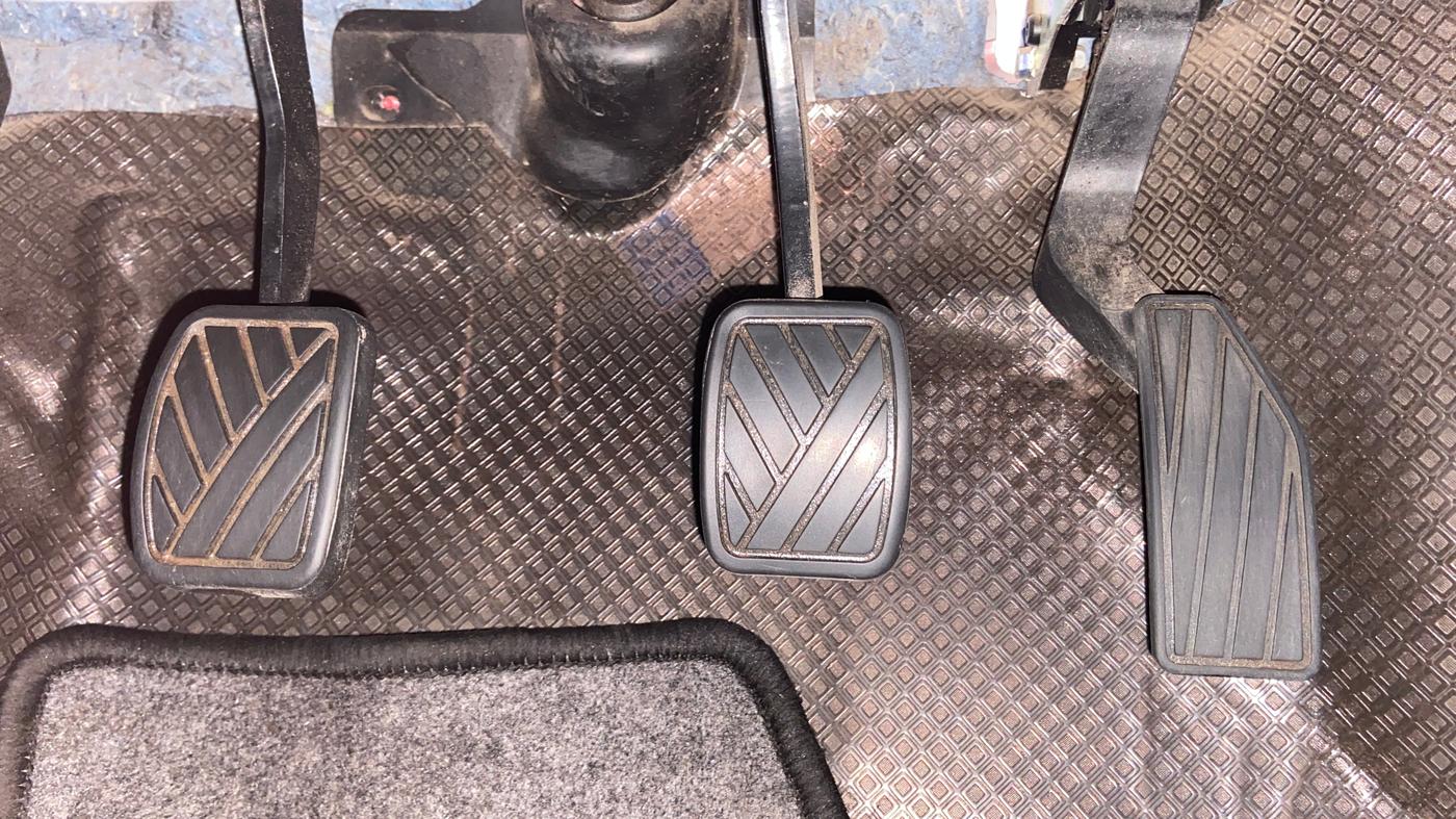 2019 Maruti Celerio ZXI D, CNG, Manual, 49,601 km, Pedals