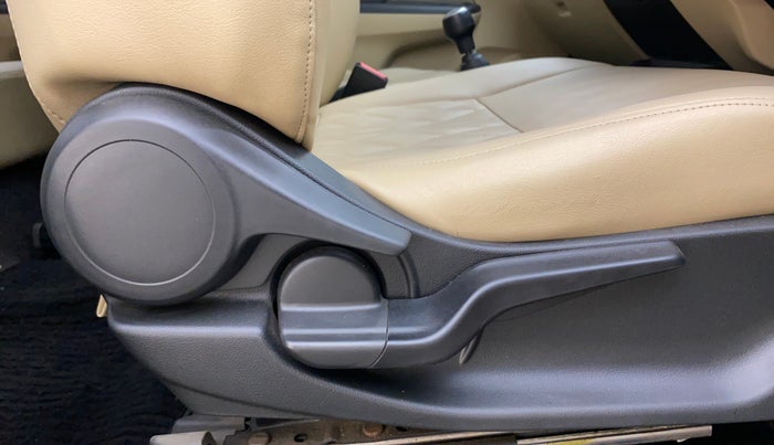 2018 Honda Amaze 1.2L I-VTEC VX, Petrol, Manual, 74,930 km, Driver Side Adjustment Panel