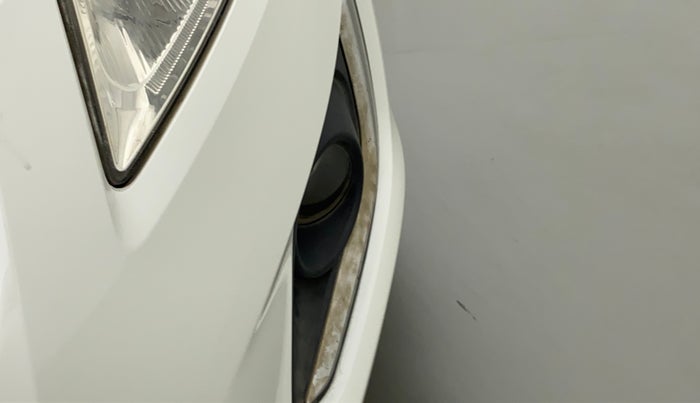 2015 Maruti Swift VXI, Petrol, Manual, 43,563 km, Left fog light - Not working