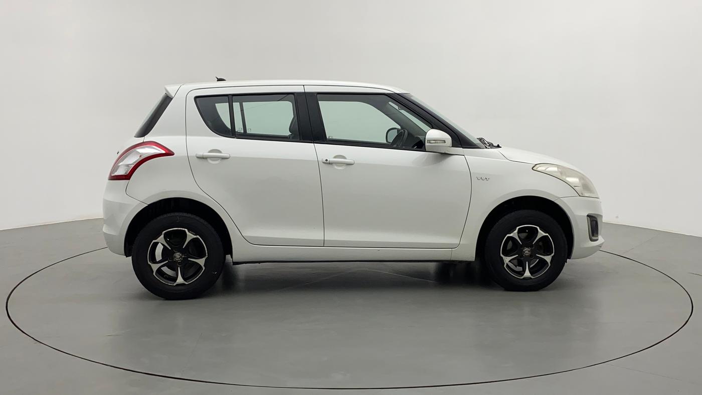 2015 Maruti Swift VXI, Petrol, Manual, 43,563 km, Right Side