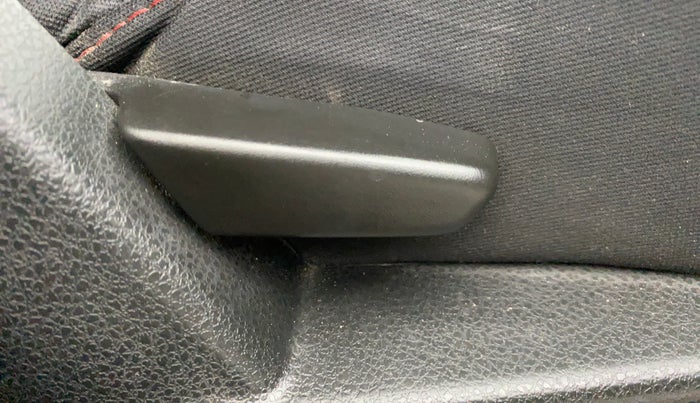 2018 Renault Duster RXS CVT, Petrol, Automatic, 76,221 km, Driver Side Adjustment Panel