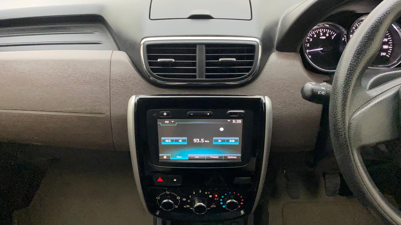 2017 Nissan Terrano XL (D), Diesel, Manual, 1,15,537 km, Air Conditioner