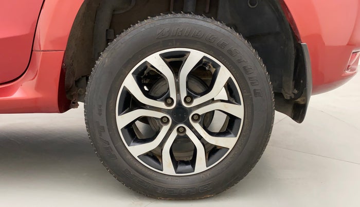 2017 Nissan Terrano XL (D), Diesel, Manual, 1,15,537 km, Left Rear Wheel