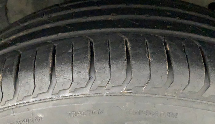 2014 Ford Ecosport TREND 1.5L PETROL, Petrol, Manual, 50,359 km, Right Front Tyre Tread