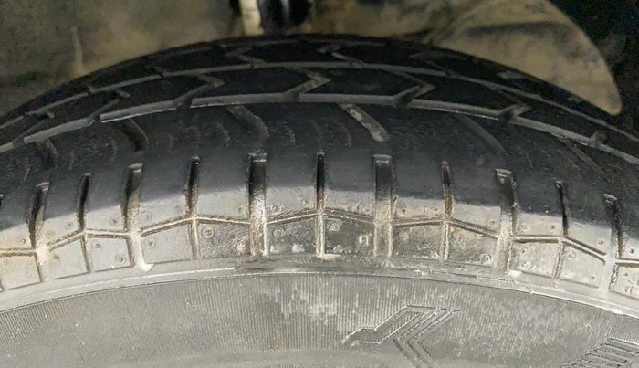 2020 Maruti Baleno DELTA PETROL 1.2, Petrol, Manual, 32,846 km, Right Front Tyre Tread