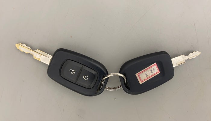 2018 Renault Kwid CLIMBER 1.0 AMT, Petrol, Automatic, 30,352 km, Key Close Up