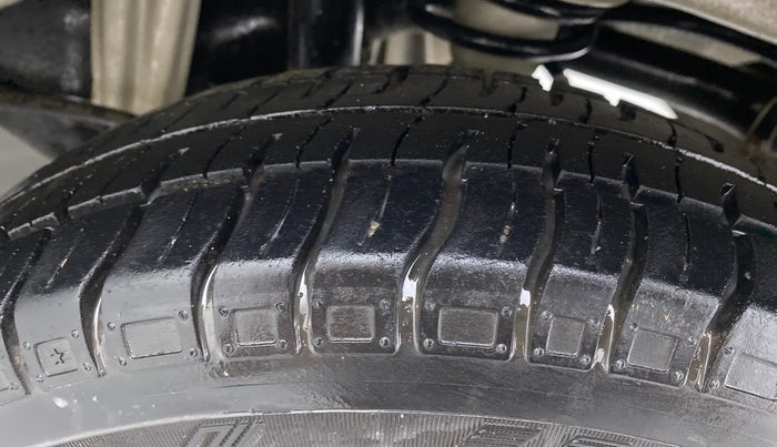 2018 Maruti Alto 800 LXI, Petrol, Manual, 27,314 km, Left Rear Tyre Tread