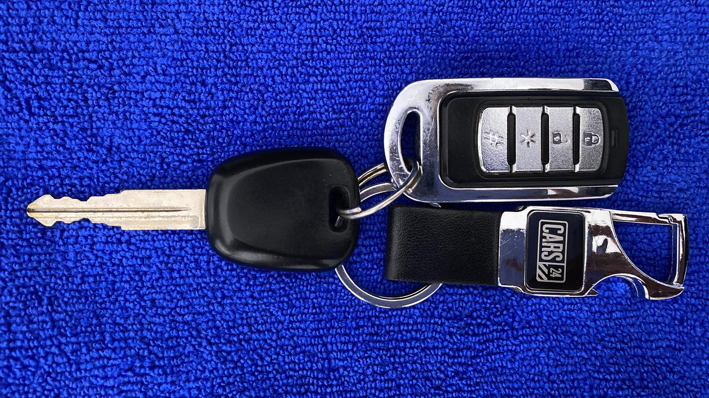2018 Maruti Alto 800 LXI, Petrol, Manual, 27,314 km, Key Close Up
