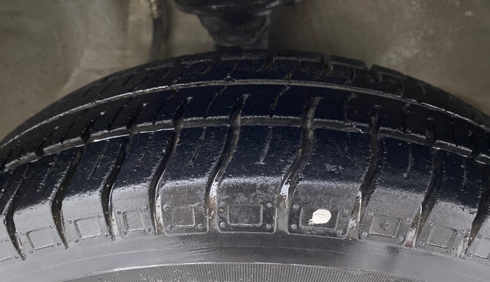 2018 Maruti Alto 800 LXI, Petrol, Manual, 27,314 km, Right Front Tyre Tread