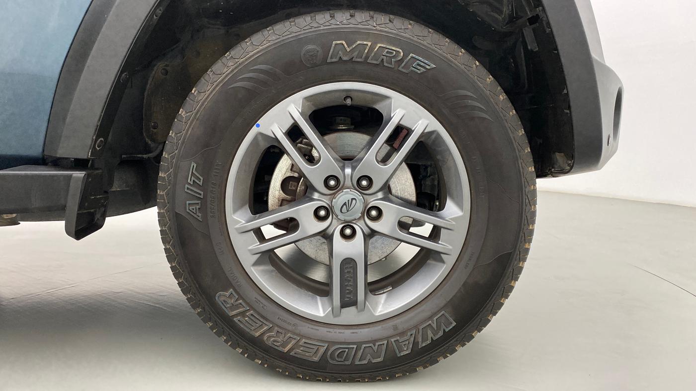 2021 Mahindra Thar LX PETROL HT 4WD AT, Petrol, Automatic, 3,751 km, Right Front Wheel