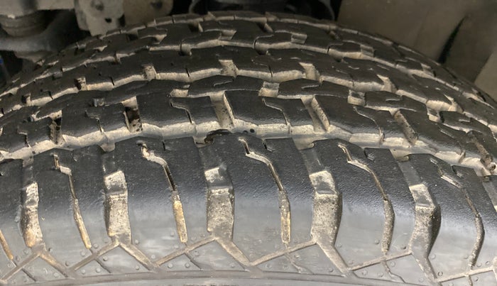 2021 Mahindra Thar LX PETROL HT 4WD AT, Petrol, Automatic, 3,751 km, Left Front Tyre Tread