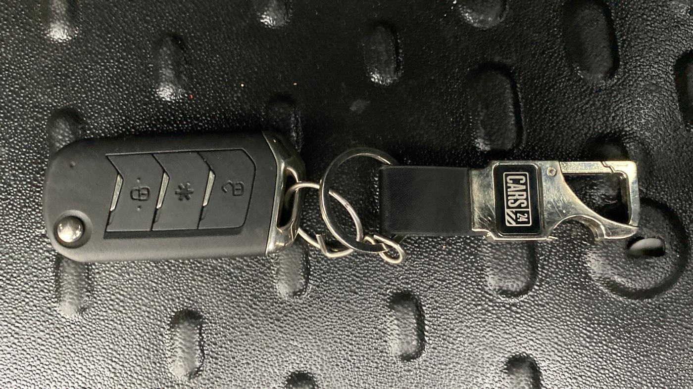 2021 Mahindra Thar LX PETROL HT 4WD AT, Petrol, Automatic, 3,751 km, Key Close Up