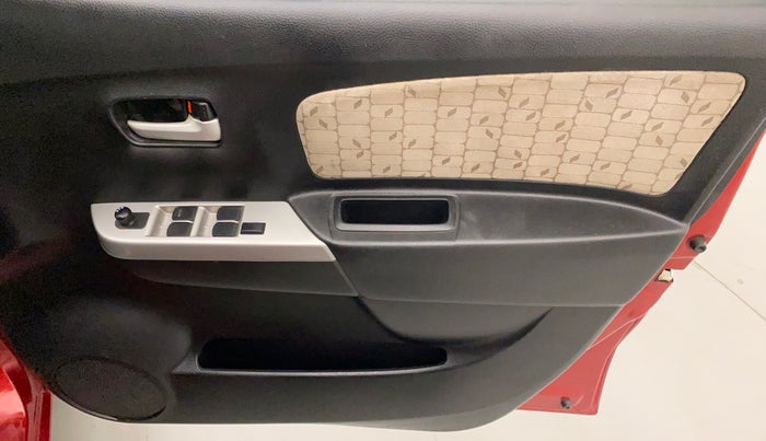 2015 Maruti Wagon R 1.0 VXI, Petrol, Manual, 38,487 km, Driver Side Door Panels Control