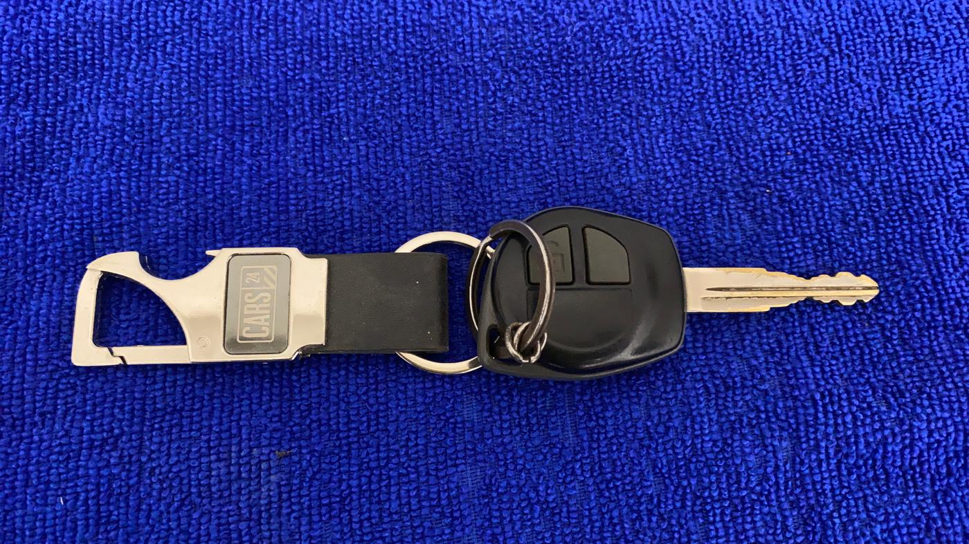 2015 Maruti Wagon R 1.0 VXI, Petrol, Manual, 38,487 km, Key Close Up