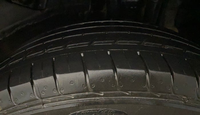 2021 Tata NEXON XM SUNROOF PETROL, Petrol, Manual, 35,232 km, Left Rear Tyre Tread