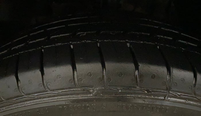 2021 Tata NEXON XM SUNROOF PETROL, Petrol, Manual, 35,232 km, Left Front Tyre Tread