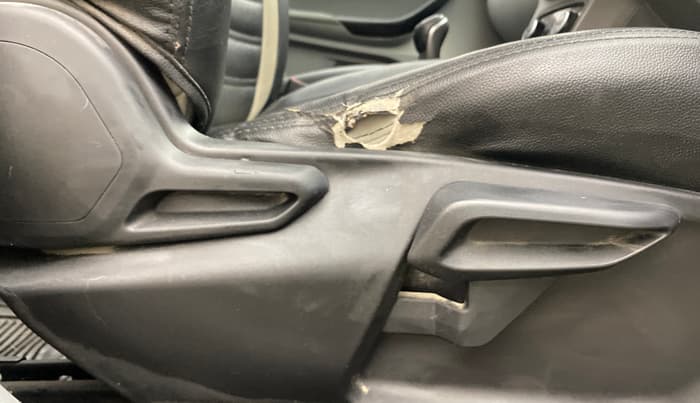 2020 Tata TIGOR XZ PLUS PETROL, Petrol, Manual, 54,543 km, Driver Side Adjustment Panel