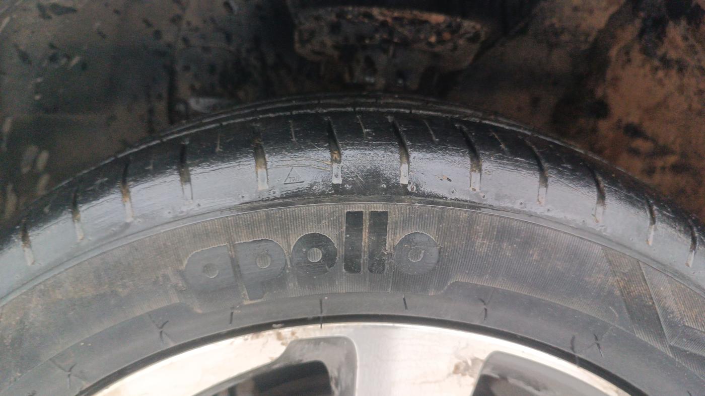 2015 Hyundai Elite i20 ASTA 1.2, Petrol, Manual, 58,678 km, Left Front Tyre Tread