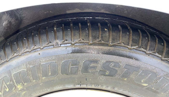 2013 Hyundai i10 SPORTZ 1.1, CNG, Manual, 60,028 km, Right Rear Tyre Tread