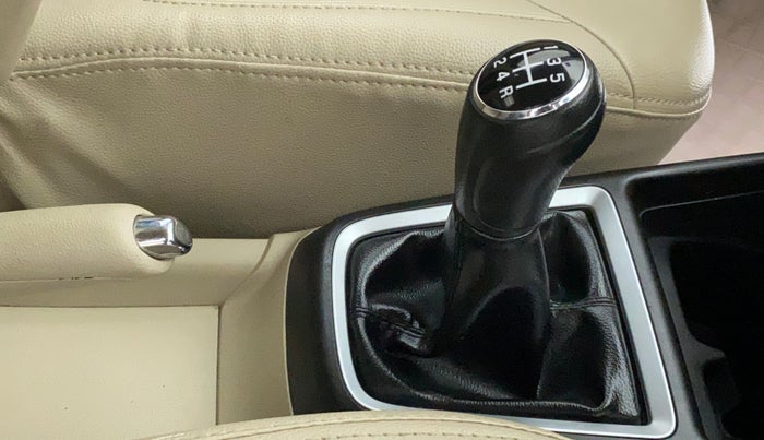 2017 Maruti Dzire VXI, Petrol, Manual, 18,613 km, Gear Lever