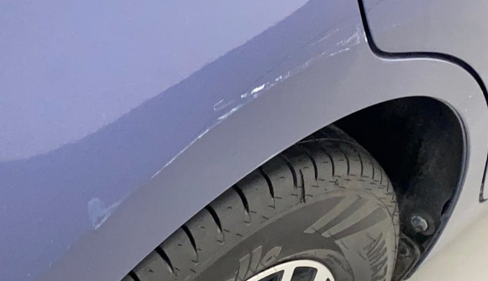 2017 Maruti Dzire VXI, Petrol, Manual, 18,613 km, Right quarter panel - Minor scratches