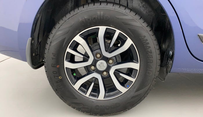 2017 Maruti Dzire VXI, Petrol, Manual, 18,613 km, Right Rear Wheel
