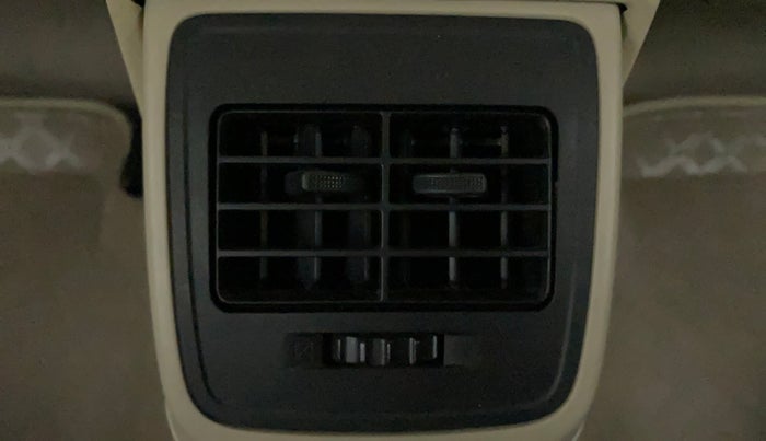 2017 Maruti Dzire VXI, Petrol, Manual, 18,613 km, Rear AC Vents