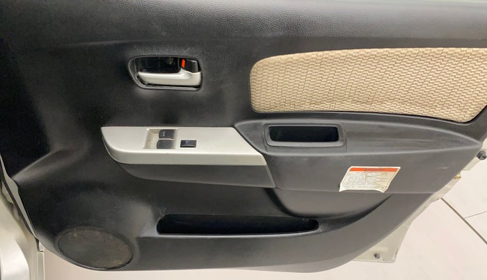 2018 Maruti Wagon R 1.0 LXI CNG, CNG, Manual, 80,107 km, Driver Side Door Panels Control