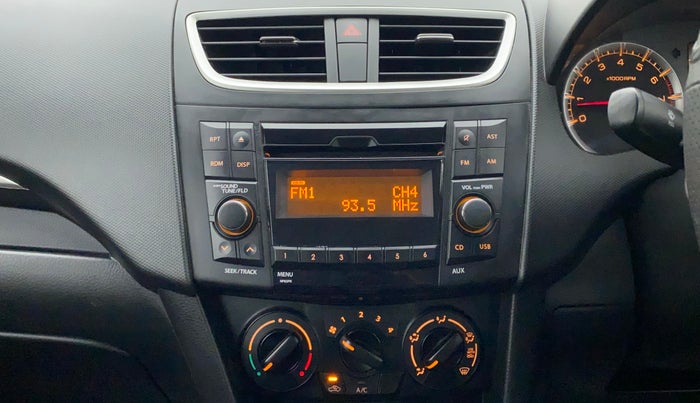 2016 Maruti Swift VXI, Petrol, Manual, 30,740 km, Air Conditioner