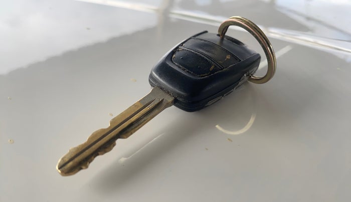 2020 Hyundai NEW SANTRO SPORTZ MT, Petrol, Manual, 81,386 km, Key Close Up