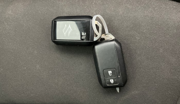 2022 Maruti Baleno ALPHA PETROL 1.2, Petrol, Manual, 70,639 km, Key Close Up