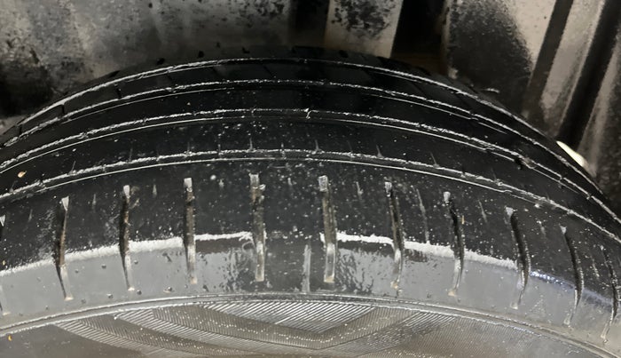 2022 Maruti Baleno ALPHA PETROL 1.2, Petrol, Manual, 70,639 km, Left Rear Tyre Tread