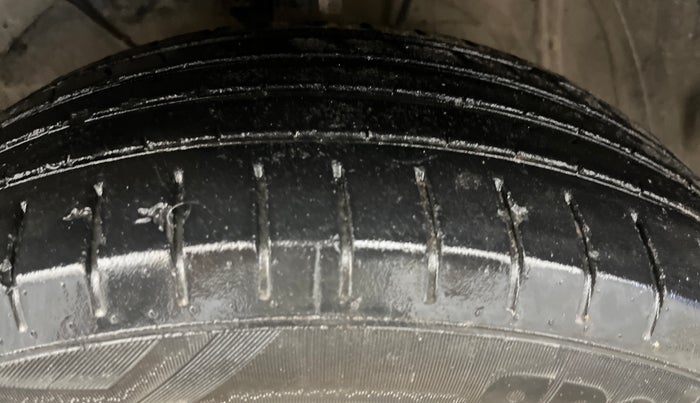 2022 Maruti Baleno ALPHA PETROL 1.2, Petrol, Manual, 70,639 km, Left Front Tyre Tread